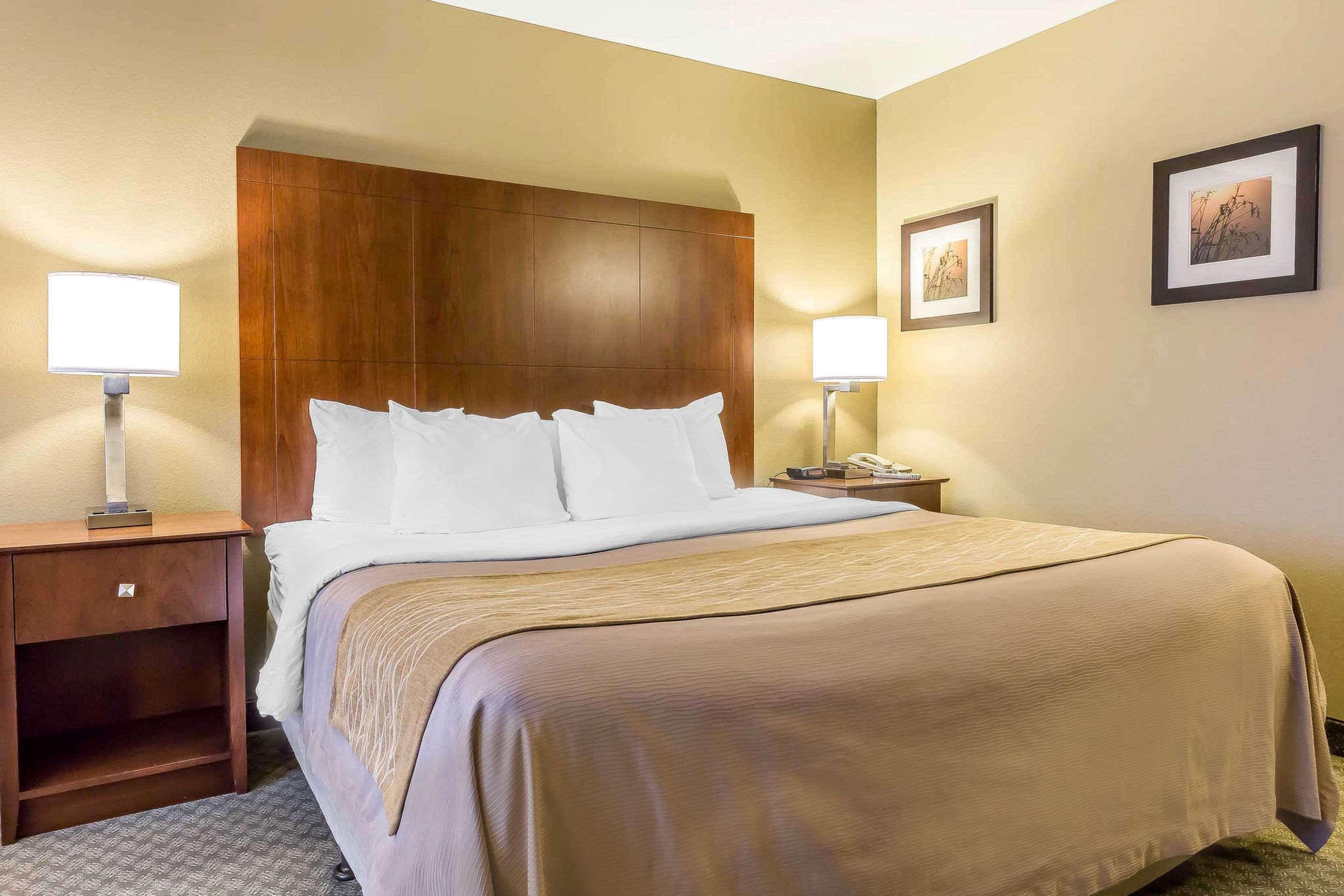 Comfort Inn & Suites East Moline Near I-80 エクステリア 写真