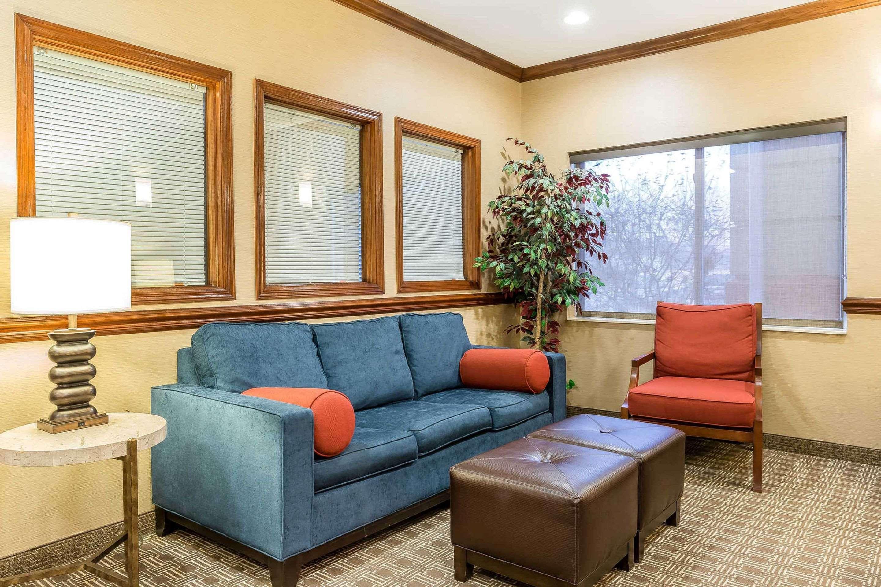 Comfort Inn & Suites East Moline Near I-80 エクステリア 写真
