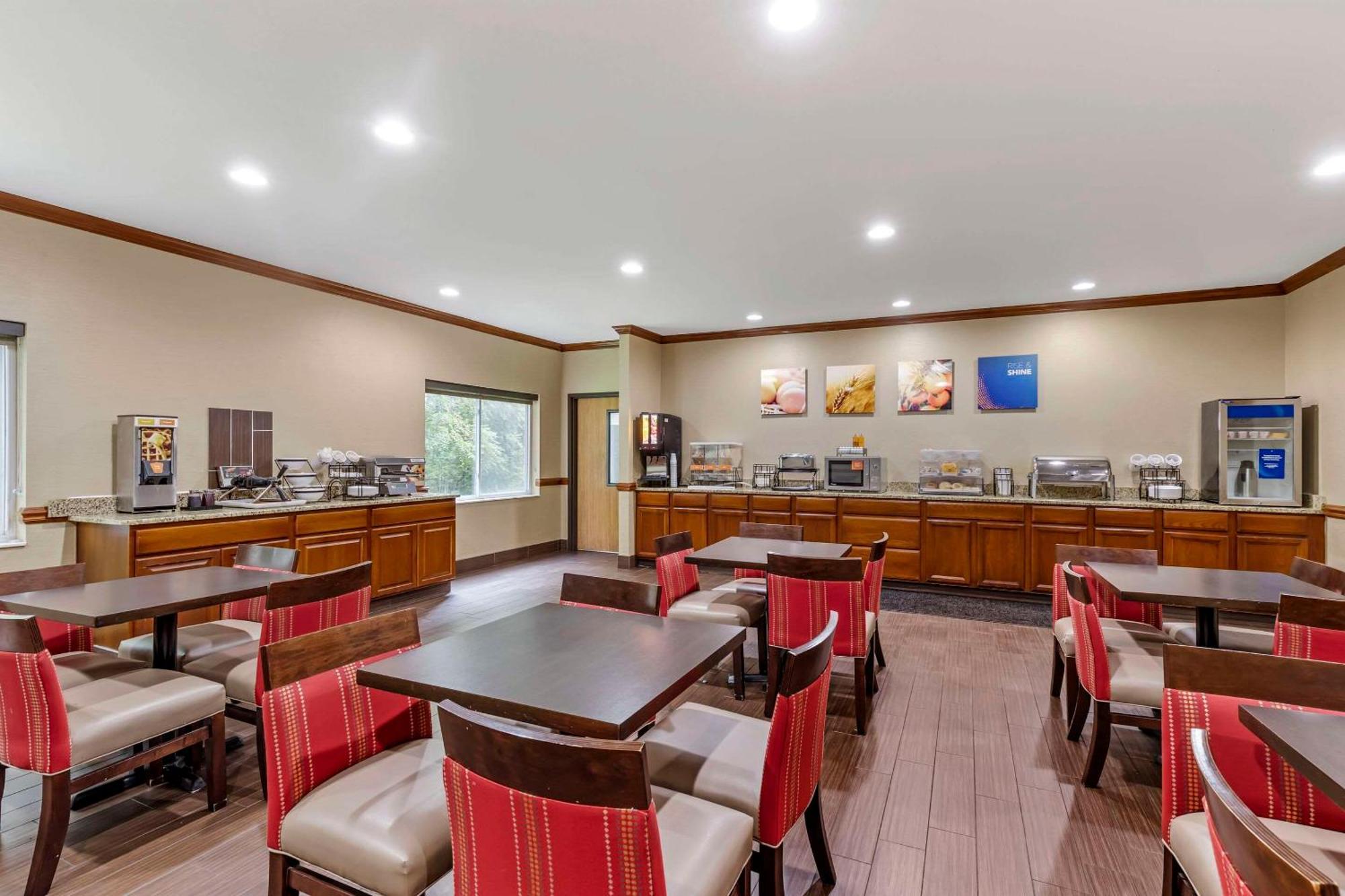 Comfort Inn & Suites East Moline Near I-80 エクステリア 写真