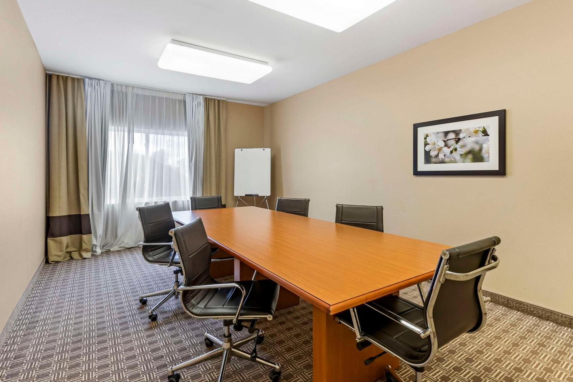 Comfort Inn & Suites East Moline Near I-80 エクステリア 写真