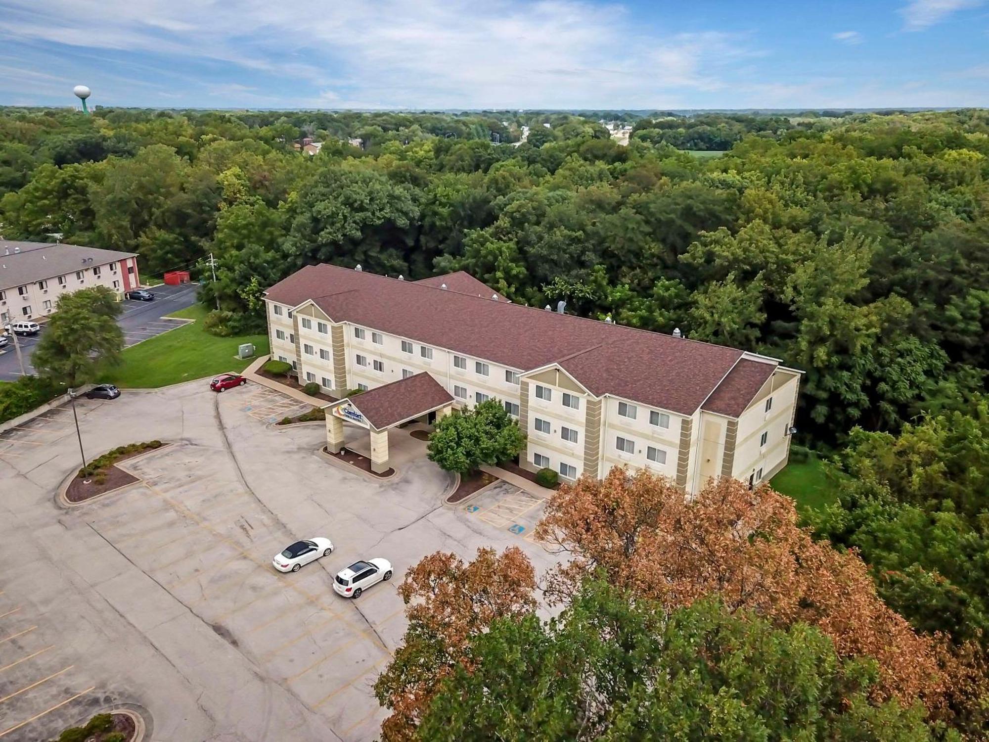 Comfort Inn & Suites East Moline Near I-80 エクステリア 写真